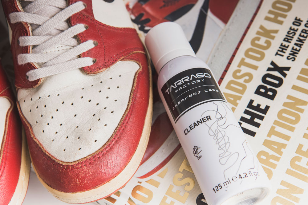 Как ухаживать за кроссовками Yeezy: инструкция по чистке и хранению - 2